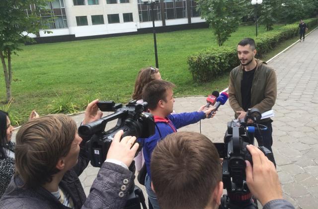 image-06-04-16-12-00-3